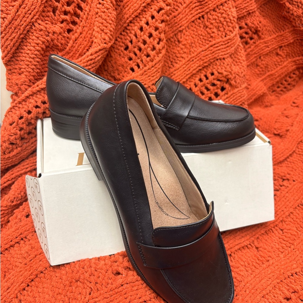 Life Stride Black Loafers for Women